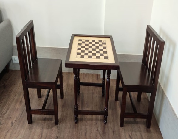 WOODEN CHAIRS